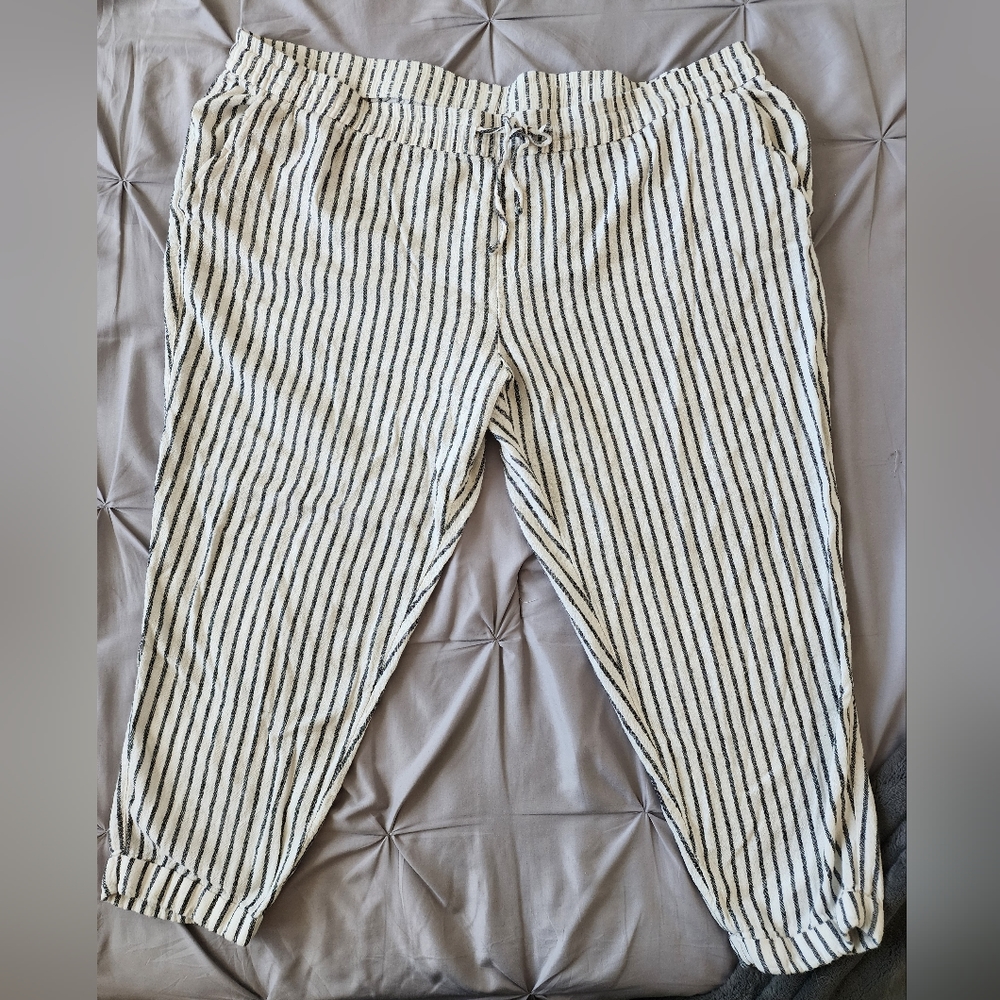 Old Navy | Women's Cropped Pants | Linen | Black Stripe | XXL